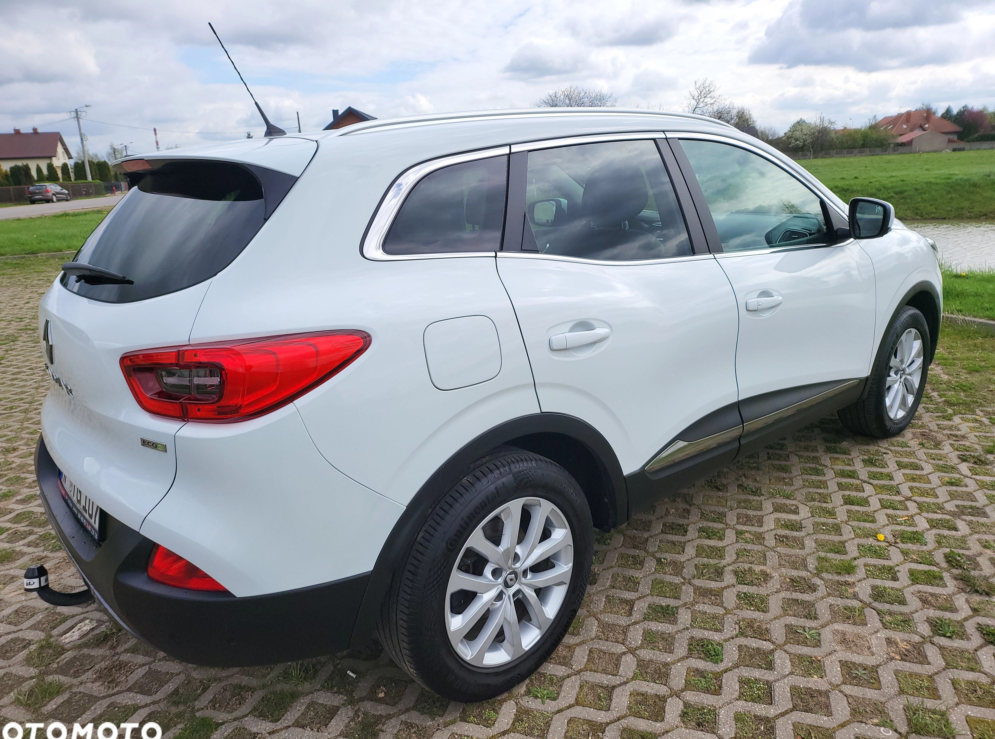 Renault Kadjar cena 48909 przebieg: 198000, rok produkcji 2016 z Sieradz małe 781